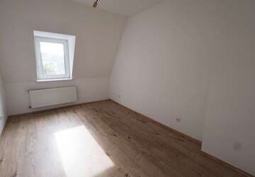 Wohnung Remscheid Ehringhausen - 2 Zimmer, 42 m&sup2;, 400&euro; | Angebot:27163106