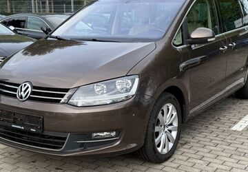 VW Sharan 273.521 km 8.829 &euro; Hilden 40721