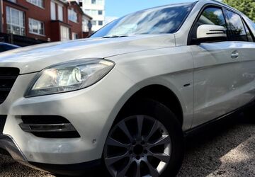 Mercedes-Benz ML 250 260.000 km 8.950 &euro; Köln 50674